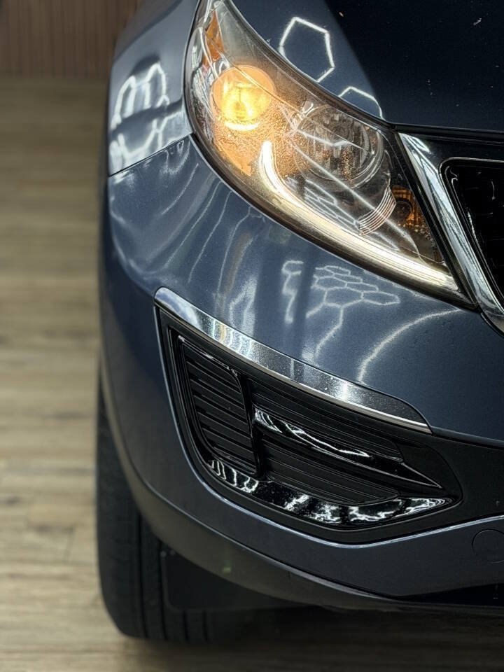 Used 2016 Kia Sportage LX AWD/4WD image 3
