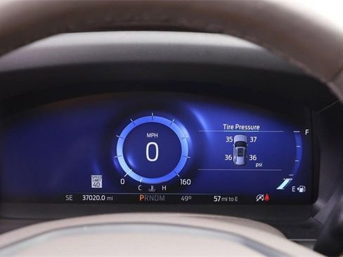 Used 2020 Ford Explorer Platinum w/ Premium Technology Package image 16