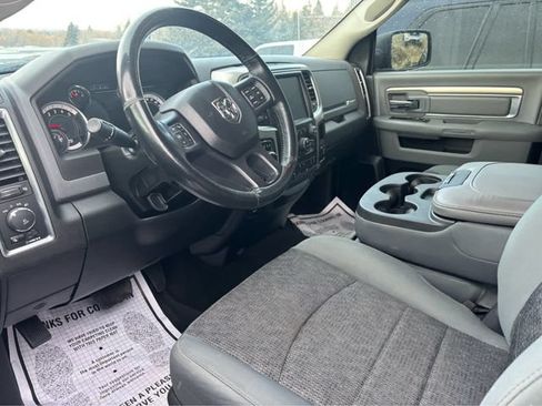 Used 2017 RAM 1500 Big Horn AWD/4WD image 18