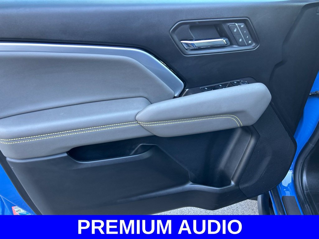 Used 2025 Chevrolet Colorado ZR2 w/ Midnight Edition AWD/4WD image 15