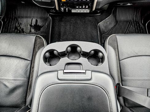 Used 2024 RAM 3500 Laramie image 18