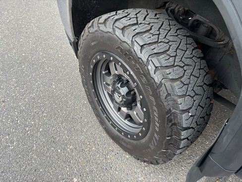 Used 2021 GMC Sierra 2500 SLE image 23