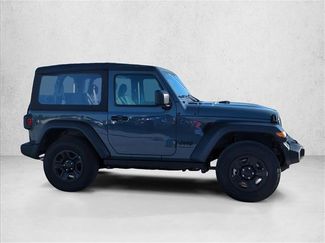 Used 2025 Jeep Wrangler Sport video 3