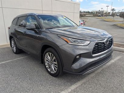 Used 2024 Toyota Highlander Platinum