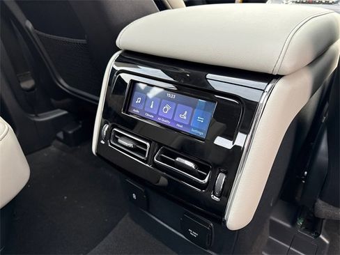 New 2026 Lincoln Aviator AWD image 12