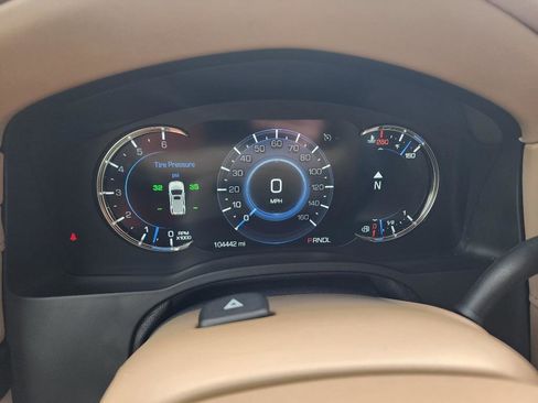 Used 2019 Cadillac Escalade Platinum AWD/4WD image 27