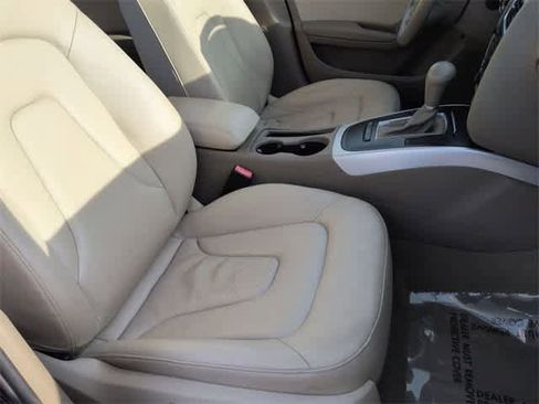 Used 2010 Audi A4 2.0T Premium Plus image 23