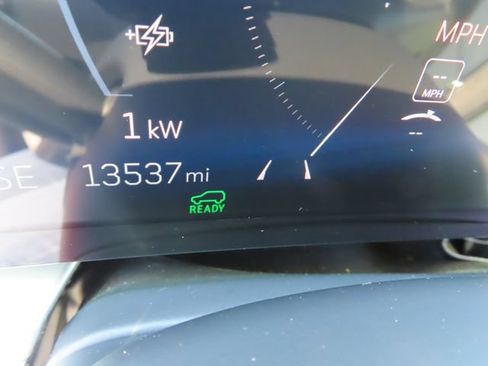 Used 2024 Cadillac Lyriq Sport AWD/4WD image 21