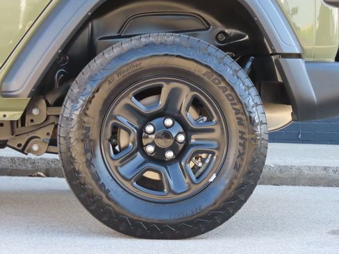 Used 2026 Jeep Wrangler Unlimited Sport AWD/4WD image 17