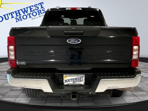 Used 2022 Ford F250 XLT image 5