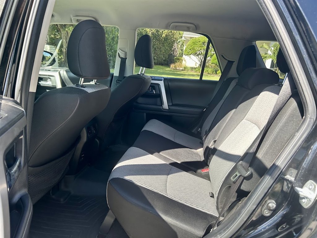 Used 2017 Toyota 4Runner SR5 RWD image 21