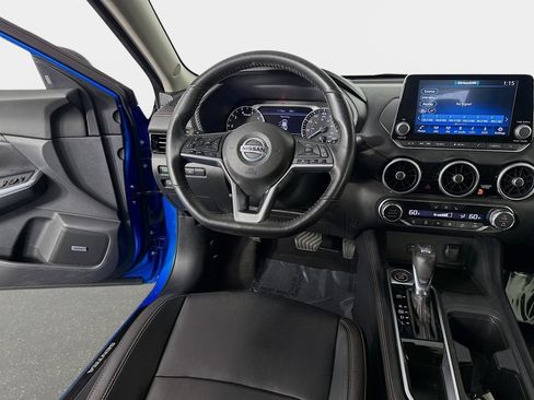 Used 2022 Nissan Sentra SR w/ SR Premium Package image 25