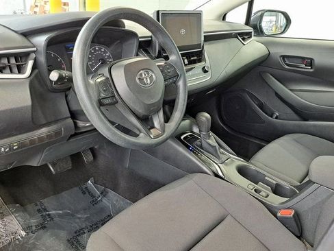 Used 2023 Toyota Corolla LE FWD image 8