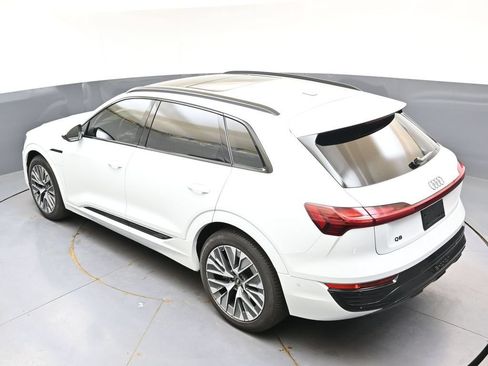 Used 2024 Audi Q8 e-tron Prestige AWD/4WD image 38