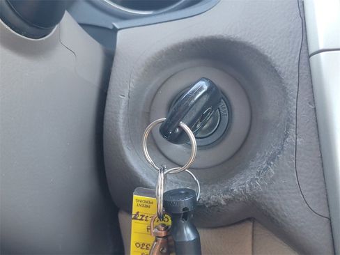 Used 2005 Lexus RX 330 image 26