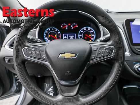 Used 2024 Chevrolet Malibu LT image 10