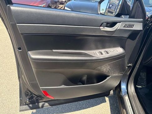 Used 2024 Hyundai Palisade Limited image 19