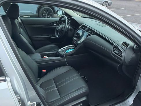 Used 2019 Honda Insight Touring image 5