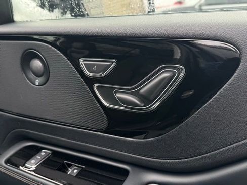 New 2026 Lincoln Aviator AWD image 16