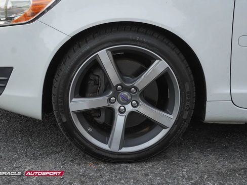 Used 2012 Volvo C70 T5 w/ Dynamic Trim Pkg image 13