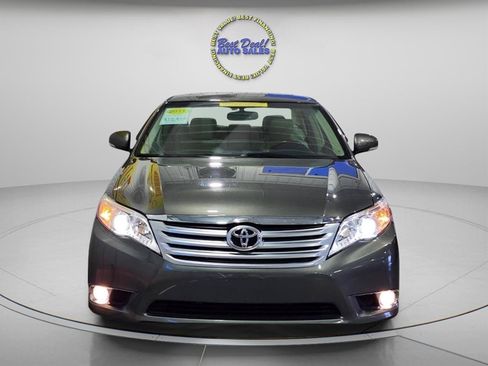 Used 2011 Toyota Avalon Limited FWD image 8