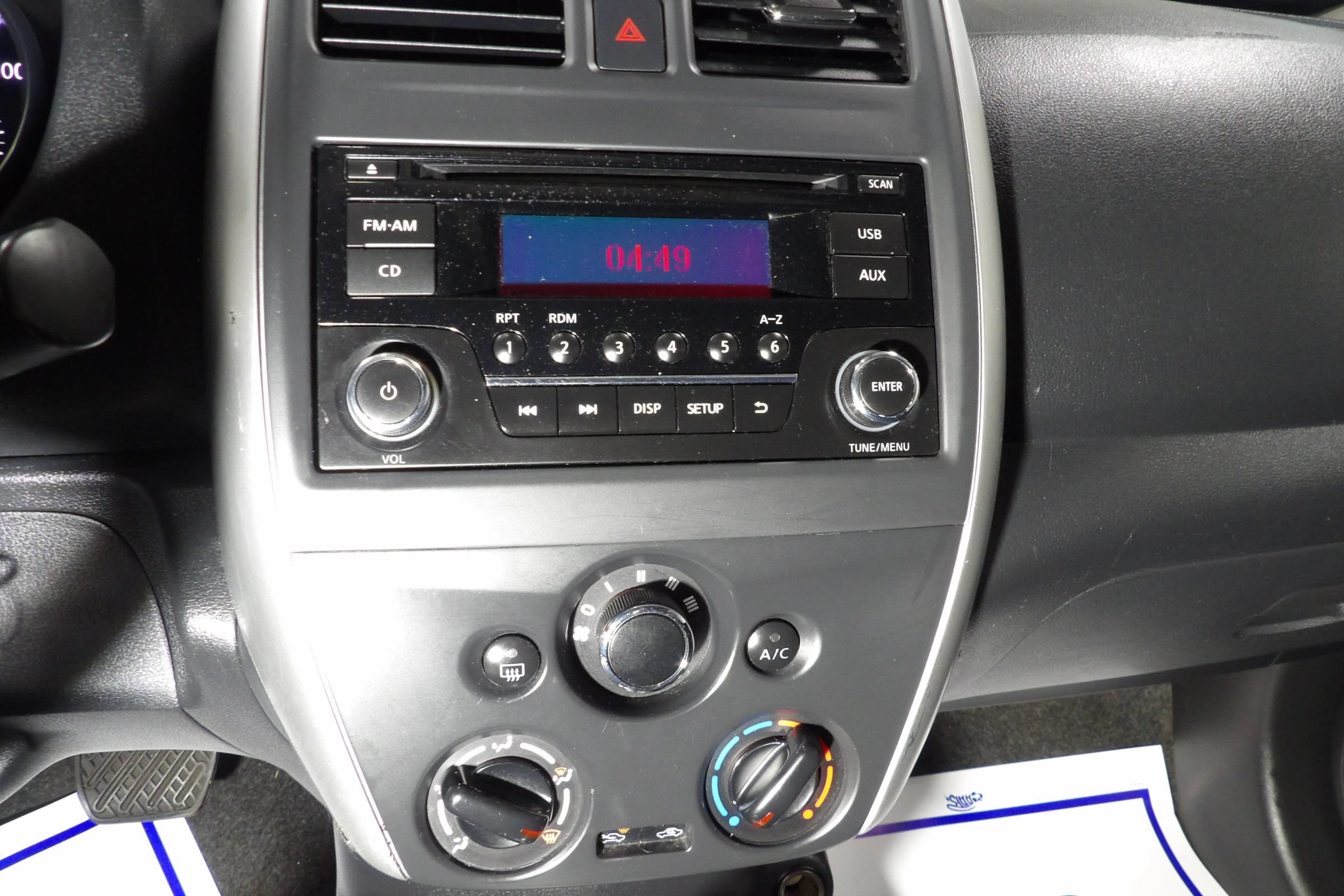 Used 2018 Nissan Versa SV FWD image 11