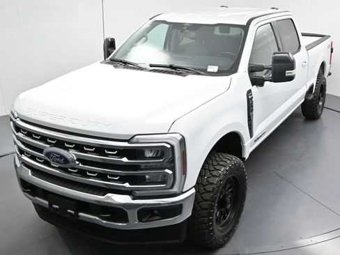 Used 2024 Ford F250 Lariat AWD/4WD image 32