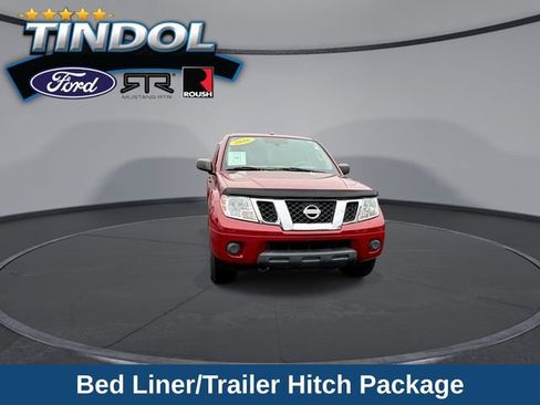 Used 2016 Nissan Frontier SV image 2