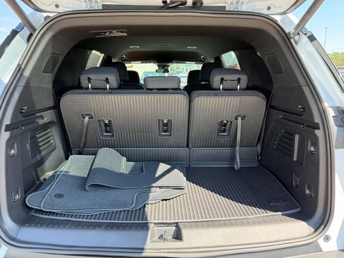 New 2026 Chevrolet Traverse LT w/ Midnight/Sport Edition image 19