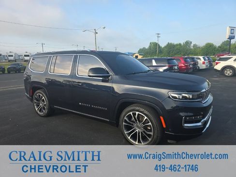 Used 2023 Jeep Grand Wagoneer Series III AWD/4WD image 7