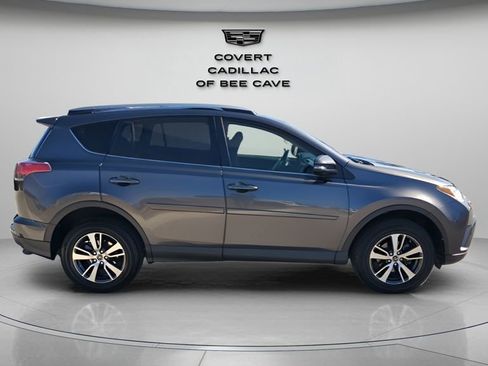 Used 2018 Toyota RAV4 XLE image 11