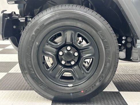 New 2026 Jeep Gladiator Sport image 9