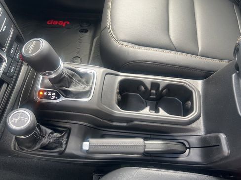 New 2026 Jeep Gladiator Sport AWD/4WD image 29