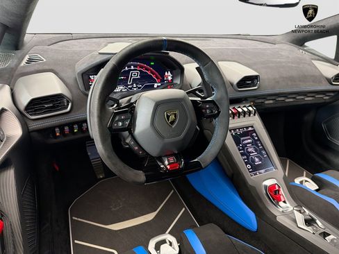 Used 2024 Lamborghini Huracan STO RWD image 20