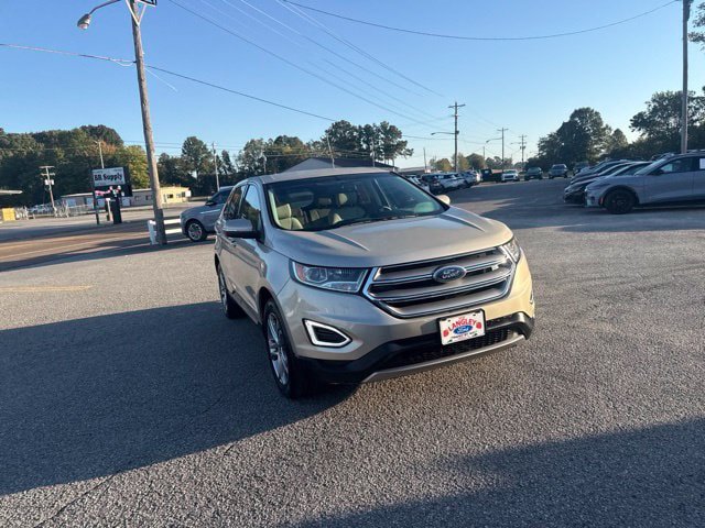 Used 2018 Ford Edge Titanium w/ Technology Package FWD image 8