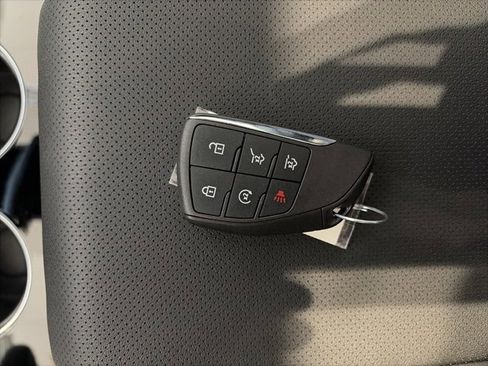 New 2026 Chevrolet Suburban Premier image 24