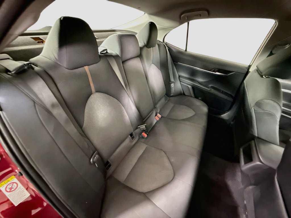 Certified 2018 Toyota Camry LE FWD image 28