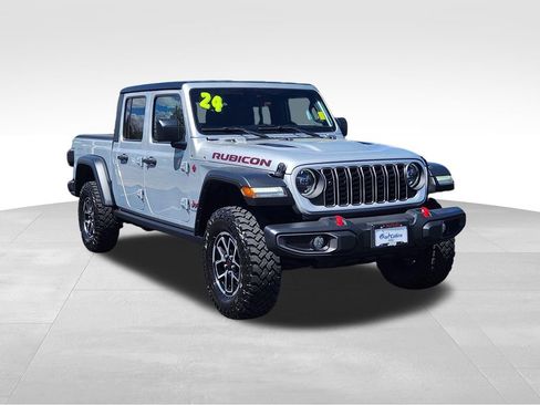 Used 2024 Jeep Gladiator Rubicon w/ Convenience Group AWD/4WD image 3