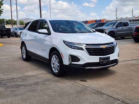 Used 2024 Chevrolet Equinox LT FWD image 4