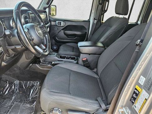 Used 2021 Jeep Wrangler Unlimited Sport AWD/4WD image 14