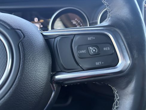 Used 2023 Jeep Wrangler Sahara w/ Cold Weather Group image 29