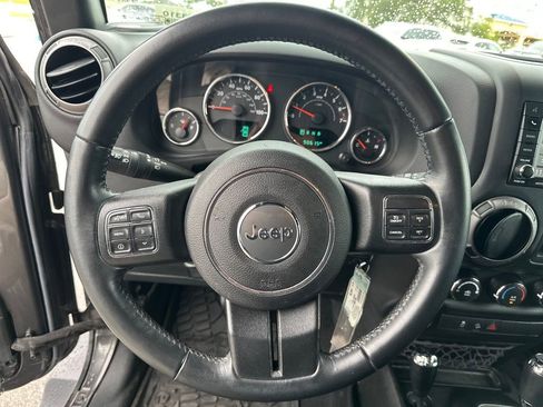 Used 2017 Jeep Wrangler Unlimited Sport w/ Quick Order Package 24S AWD/4WD image 19
