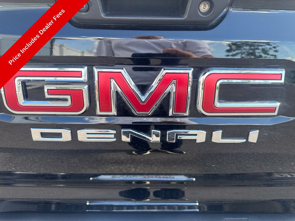 Used 2025 GMC Canyon Denali AWD/4WD image 9