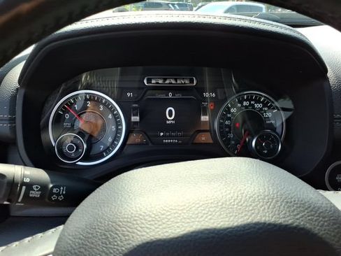 New 2026 Jeep Grand Wagoneer 4WD image 9