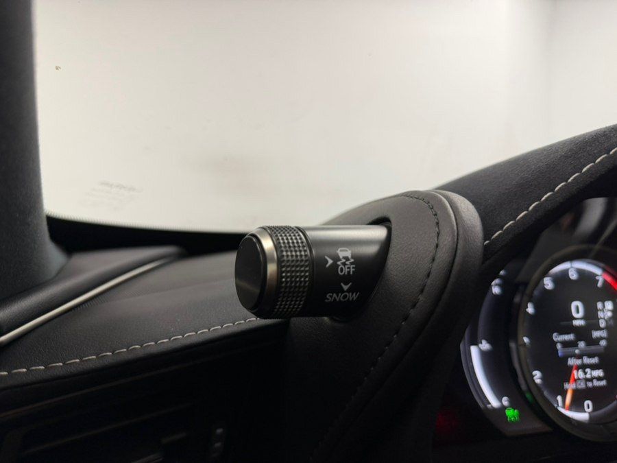 Used 2018 Lexus LC 500 Coupe w/ Sport Package RWD image 67