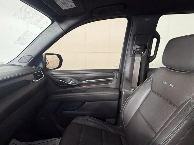 Used 2024 GMC Yukon Denali AWD/4WD image 23