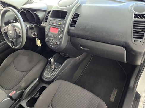 Used 2013 Kia Soul image 14