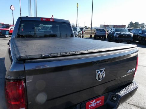 Used 2017 RAM 1500 Express image 7