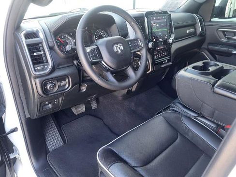Used 2025 RAM 1500 Laramie AWD/4WD image 15
