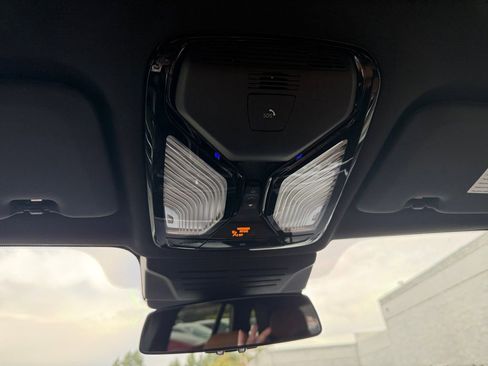 Used 2026 BMW X5 sDrive40i image 24